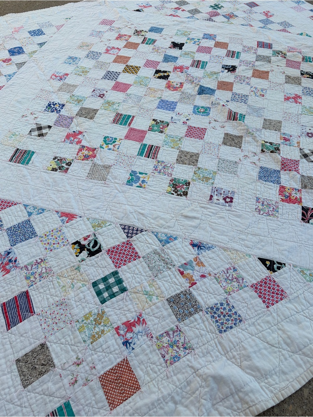 Vintage 1920-1940s checkerboard Irish quilt patchwork diamond feed sack blanket - Picture 8 of 11